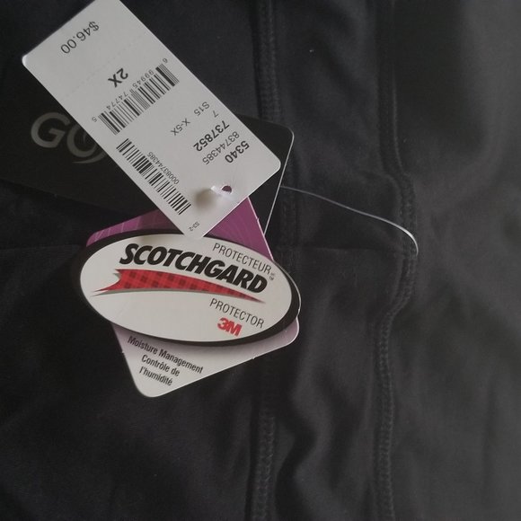 Activezone Black and metallic capri legging--2X - Picture 2 of 4